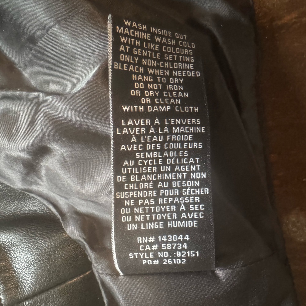 7 For All Mankind Faux Black Leather Top Zip Back - Picture 6 of 11